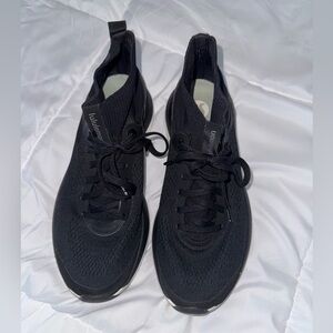 Lululemon sneakers women’s 7
